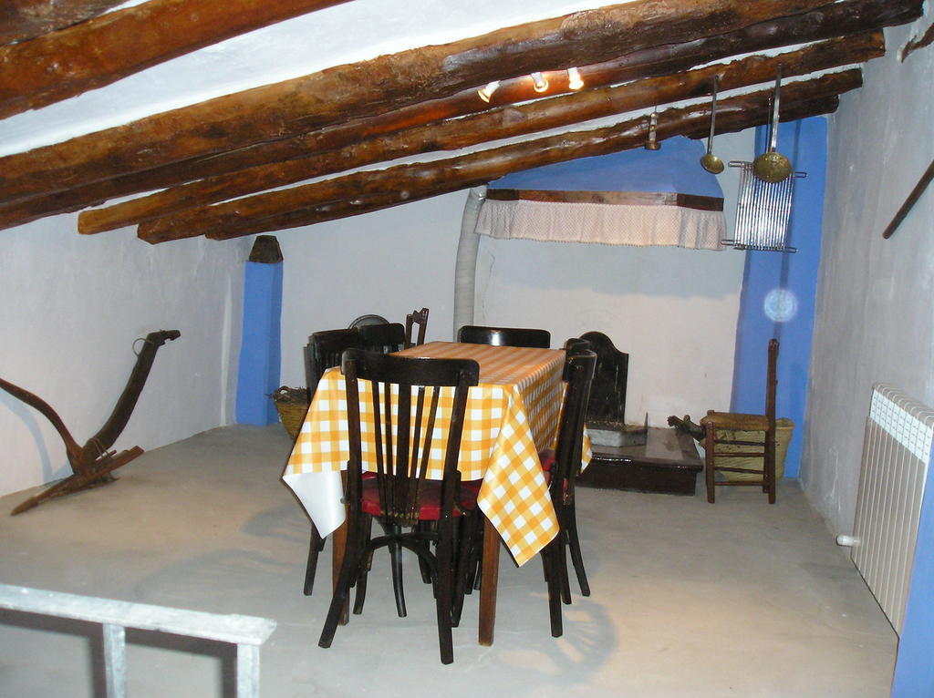 Casa Rural Ruta Del Agua 4 Hab Al Lado Monasterio De Piedra Munébrega Oda fotoğraf